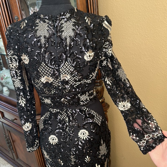 Long sleeve Sequin Evening Gown - Picture 4 of 4